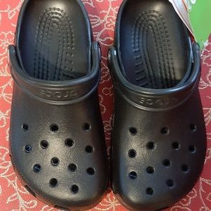 Crocs Unisex black New women's size 6,men's size 4